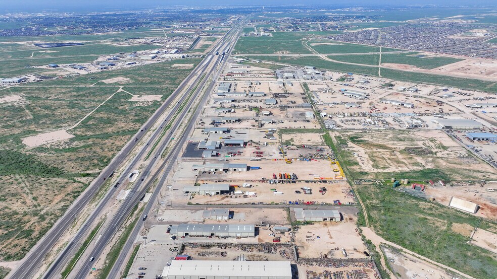 More Photos Of 12718 TX-191, Midland Warehouse For Lease