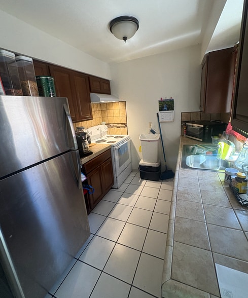 More Photos Of 2934 F St, San Diego Apartments For Sale