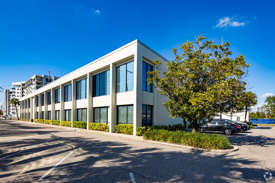More Photos Of 5440 Mariner St, Tampa Office For Lease
