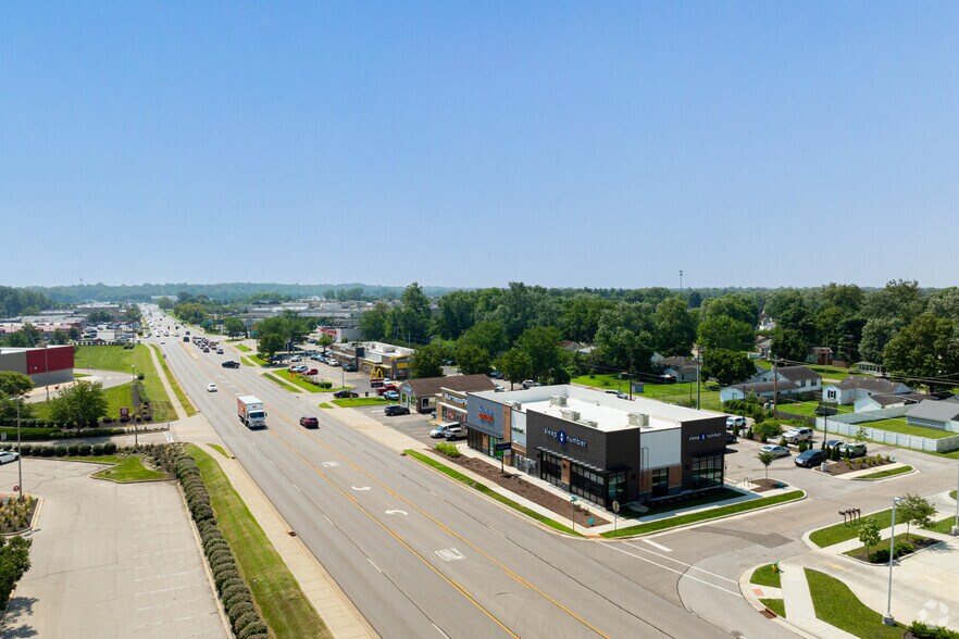More Photos Of 1980 N National Rd, Columbus Storefront Retail Office For Sale