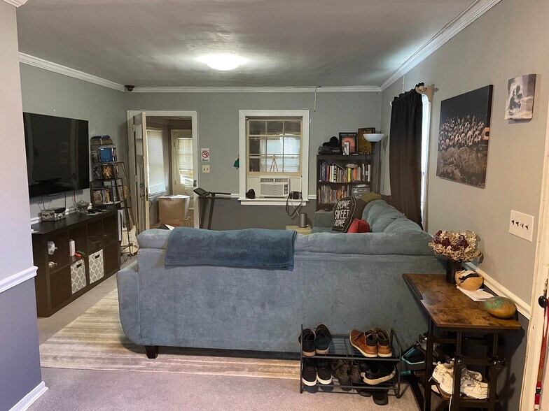 More Photos Of 3430 Hamilton St, Hyattsville Office For Lease