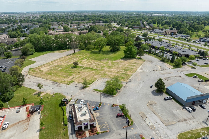 More Photos Of 1117 E Main St, Greenwood Land For Sale
