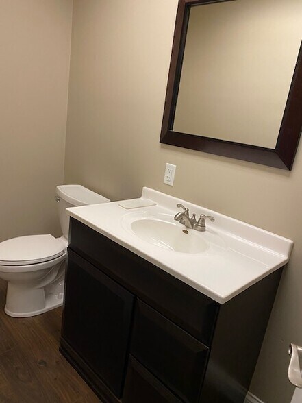 More Photos Of 7032 N Dixie Dr, Dayton Warehouse For Lease