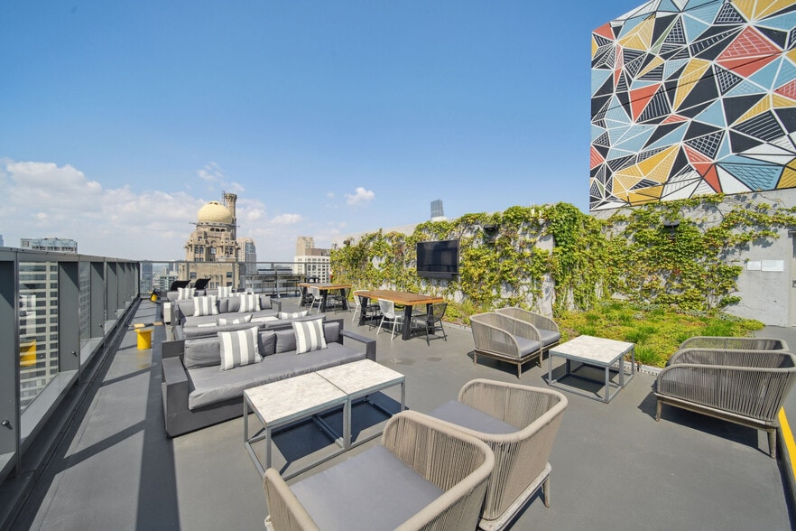 More Photos Of 200 E Illinois St, Chicago Apartments For Sale