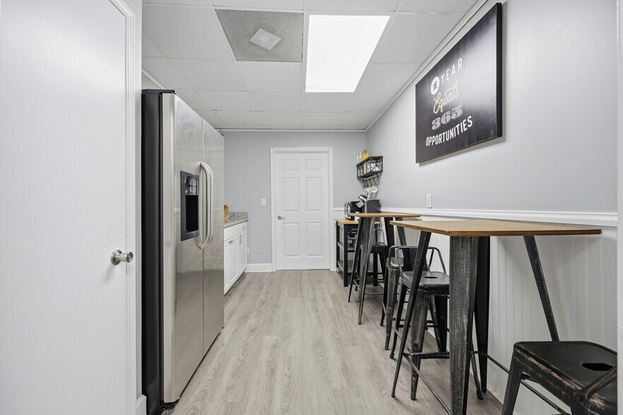 More Photos Of 1734 Kingsley Ave, Orange Park Office For Sale