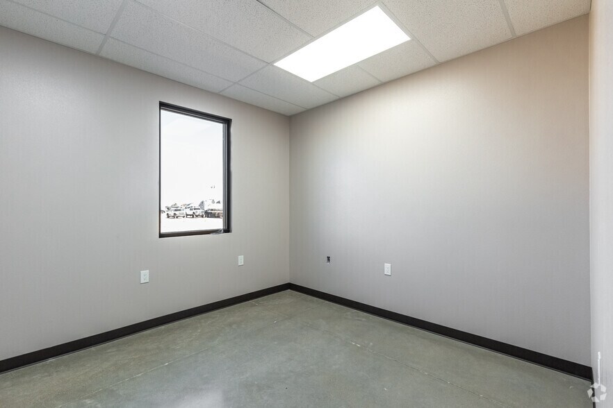 More Photos Of 3717 S County Rd 1232, Midland Warehouse For Sale