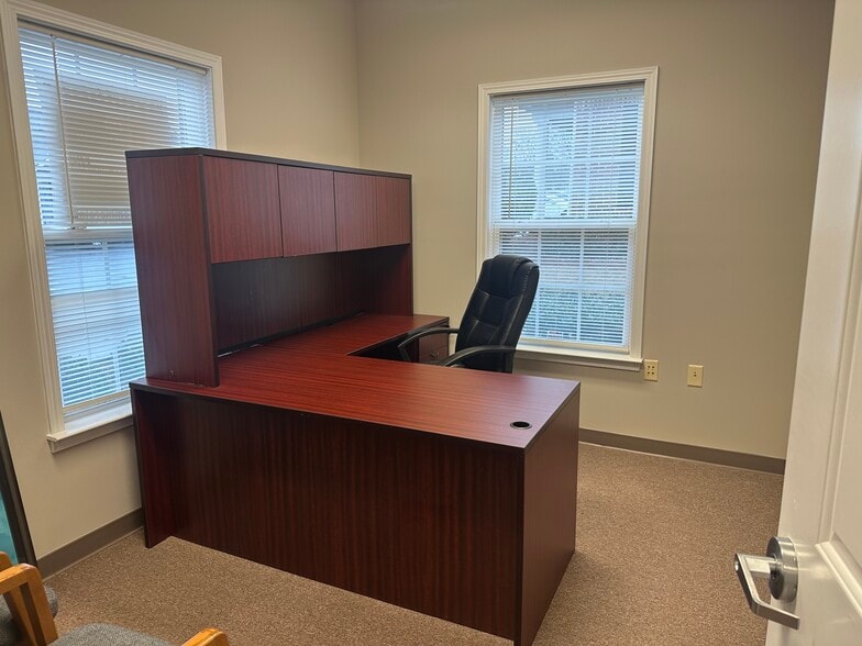 More Photos Of 232 Aldey Way, Greenville Office For Lease
