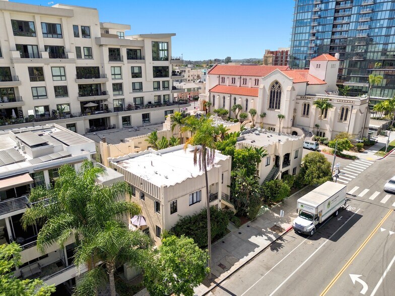 More Photos Of 525 Nutmeg St, San Diego Apartments For Sale