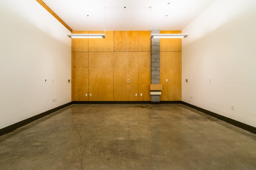 More Photos Of 42 Dore St, San Francisco Office For Lease