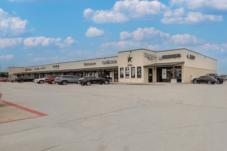 More Photos Of 4700-4750 Fm-2920, Spring Unknown For Lease