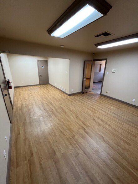 More Photos Of 1280 I St, Reedley Warehouse For Lease