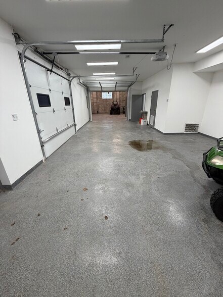 More Photos Of 3947 W Columbus Ave, Chicago Industrial For Lease