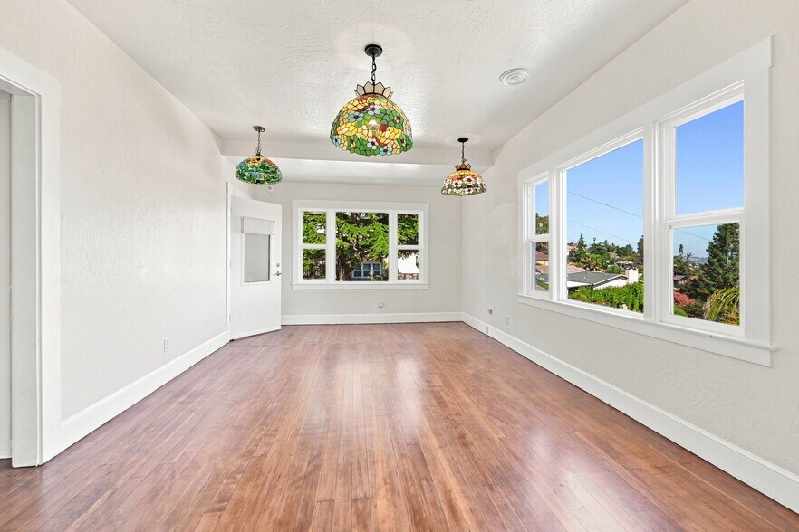 More Photos Of 1135 5th Ave, Crockett Apartments For Sale