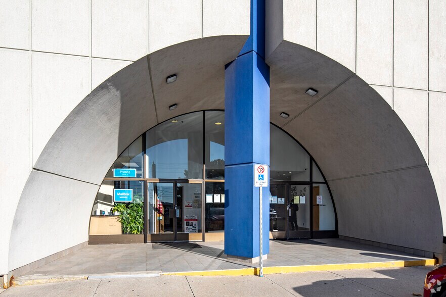 More Photos Of 1110 Finch Ave W, Toronto Office For Lease