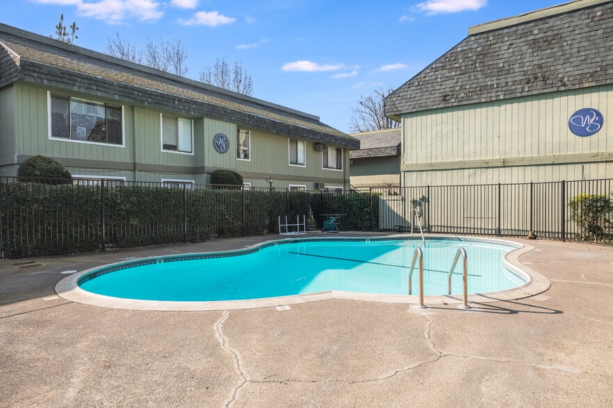 More Photos Of 602-710 Wimbledon Dr, Lodi Apartments For Sale