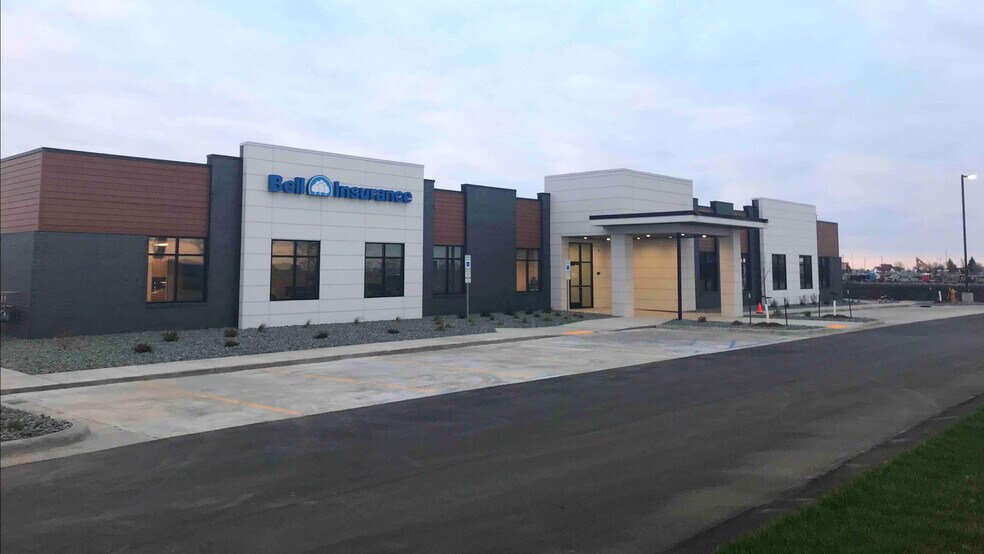 More Photos Of 4303-4399 S Columbia Rd, Grand Forks Medical For Sale