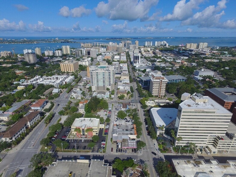 More Photos Of 1236 13th St, Sarasota Apartments For Sale
