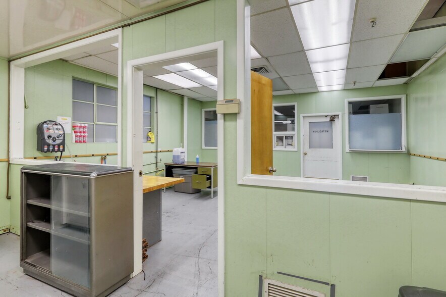 More Photos Of 845 Bloomfield Ave, Clifton Manufacturing For Lease
