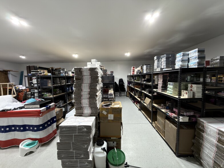 More Photos Of 205 Wiley ave, Washington General Retail For Sale