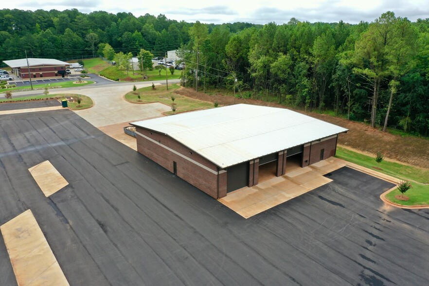 Primary Photo Of 570 Steele dr, Hampton Truck Terminal For Lease