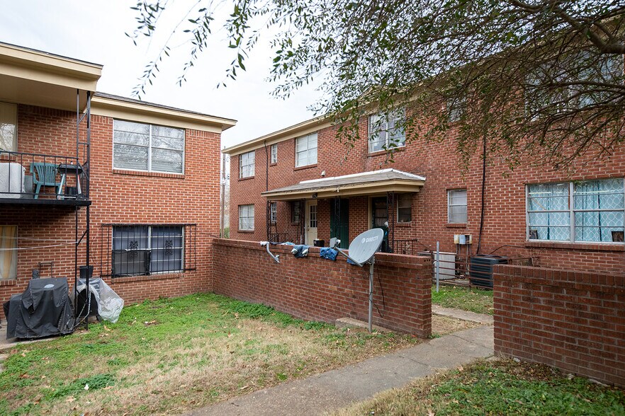 More Photos Of 1861 Corning Ave, Memphis Apartments For Sale