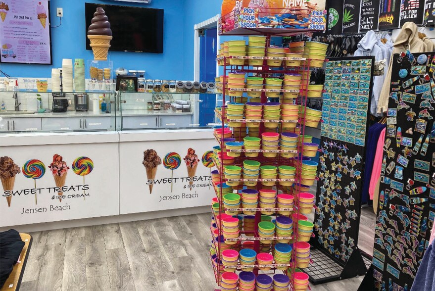 More Photos Of 3290 NE Indian River Dr, Jensen Beach Storefront For Lease