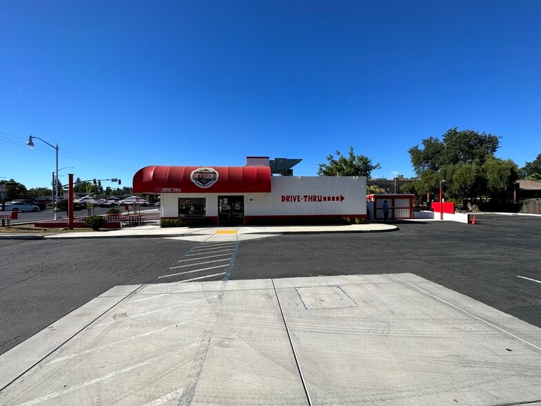 More Photos Of 5312 Hazel Ave, Fair Oaks Restaurant For Sale