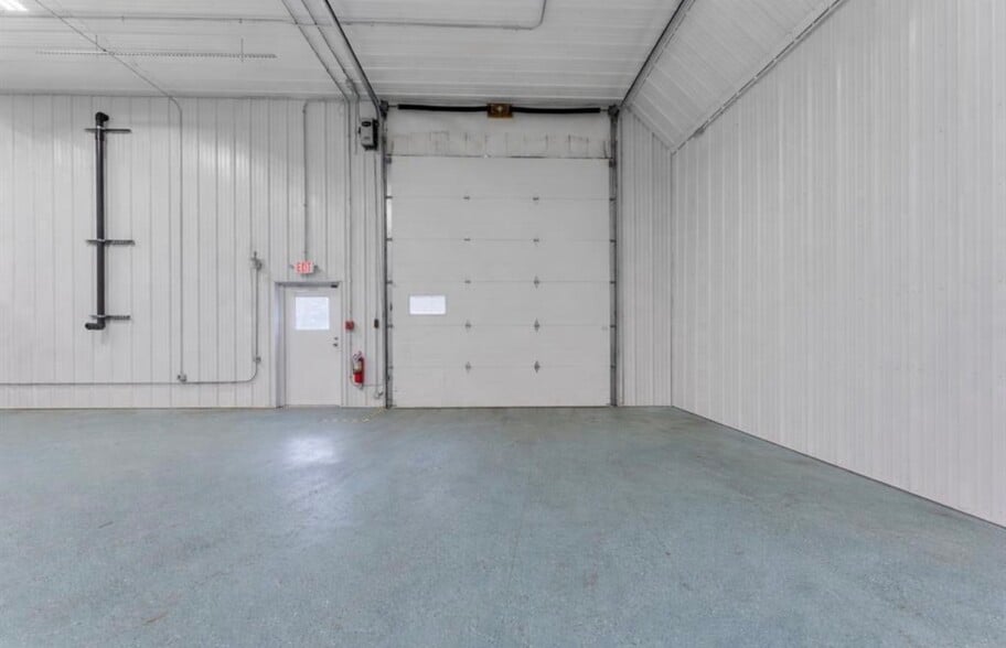 More Photos Of 51 Ridge Rd, Putnam Industrial For Sale