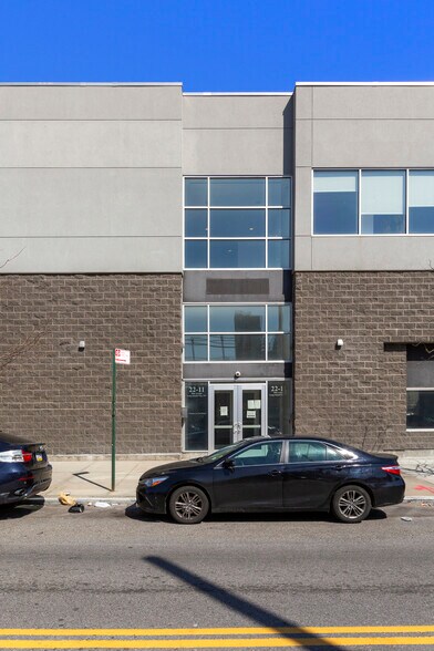 More Photos Of 22-11 38th Ave, Long Island City Flex For Lease