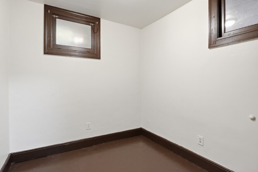 More Photos Of 127-147 Liberty Pole Way, Rochester Apartments For Sale