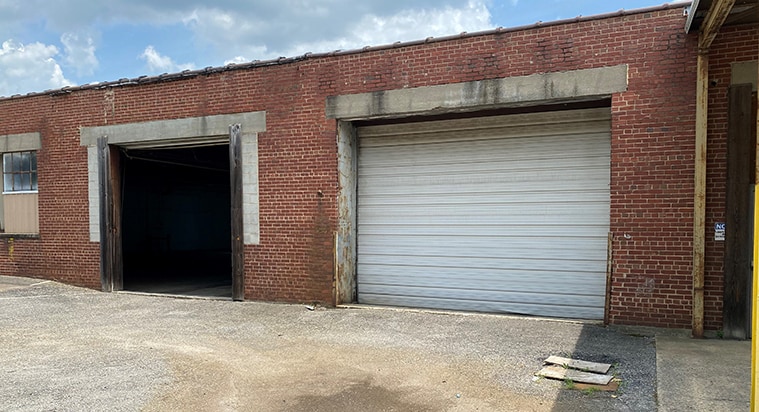 More Photos Of 711 Hospital St, Richmond Warehouse For Lease