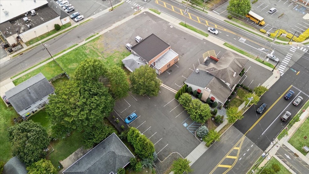 More Photos Of 1 Union Ave, Somerville Auto Repair For Sale