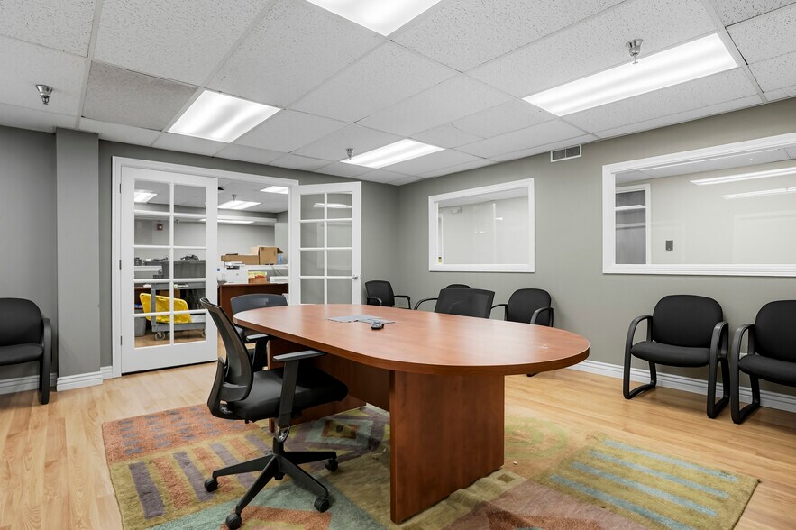 More Photos Of 3880 Holly St, Denver Warehouse For Sale