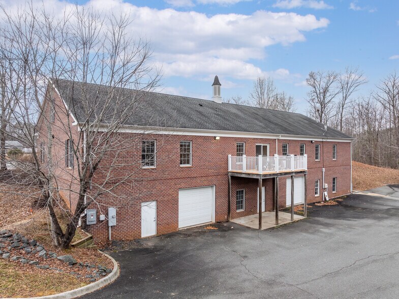 More Photos Of 95 Zion Station Ct, Troy Flex For Sale