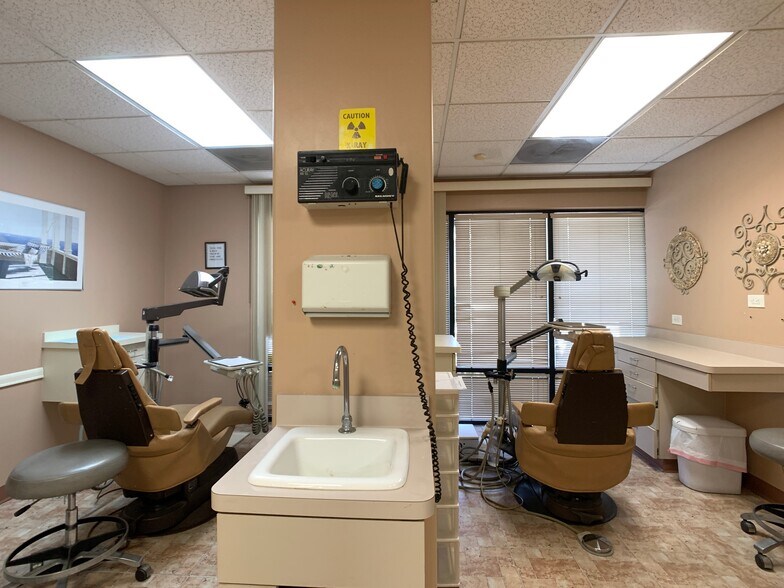 More Photos Of 744 Broadway, El Cajon Medical For Lease