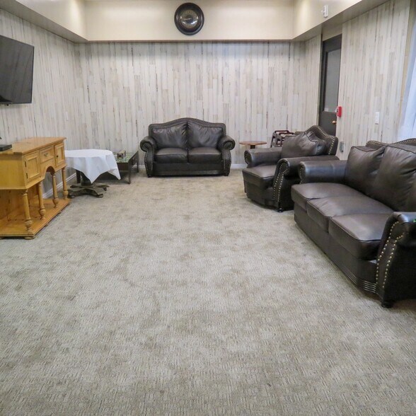 More Photos Of 866 W 2600 N, Pleasant Grove Lodge Meeting Hall For Sale