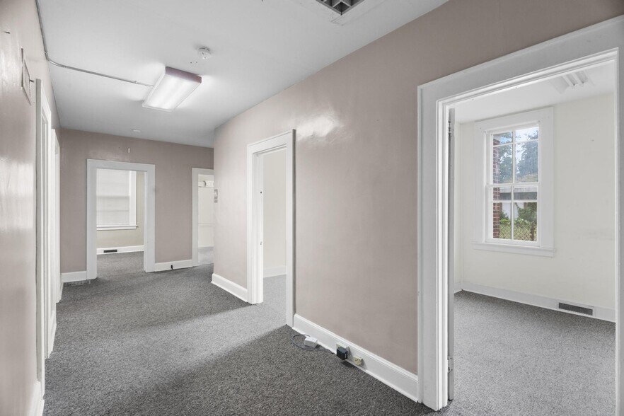More Photos Of 105 Lancaster St SW, Aiken Loft Creative Space For Lease