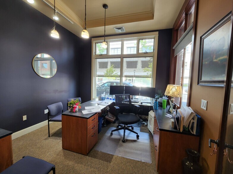 More Photos Of 180 Lithia Way, Ashland Office Residential For Sale