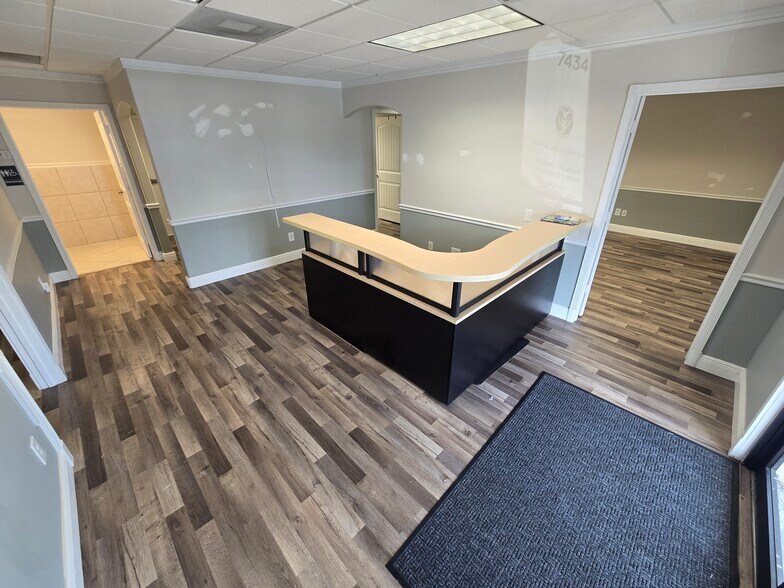 More Photos Of 7434 S Federal Hwy, Port Saint Lucie Office For Lease