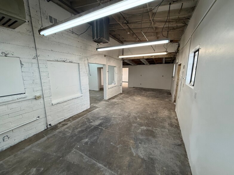 More Photos Of 108 N Chester Ave, Bakersfield Freestanding For Sale