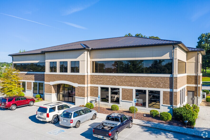 Primary Photo Of 550 Town Creek Rd, Lenoir City Medical For Sale