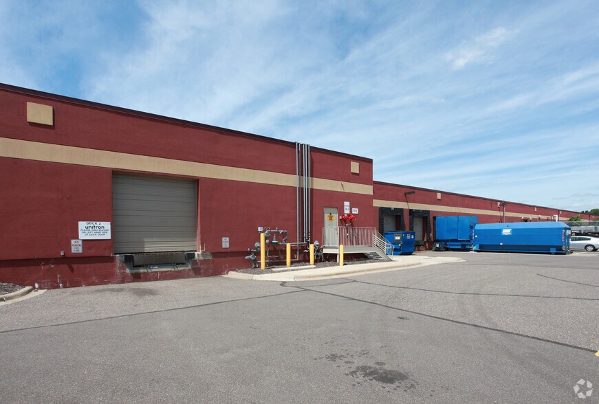 More Photos Of 2300 Berkshire Ln N, Plymouth Flex For Lease