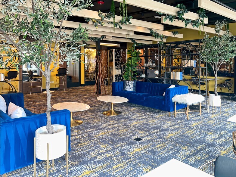 More Photos Of 750 N Palm Canyon Dr, Palm Springs Coworking Space