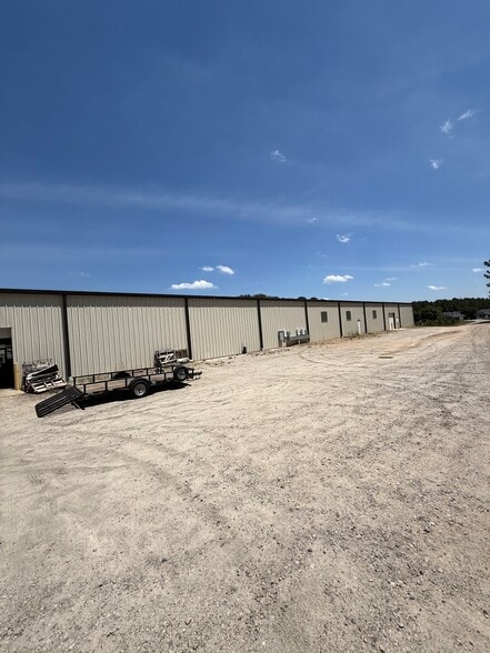 More Photos Of 140 Weathers st, Youngsville Flex For Lease