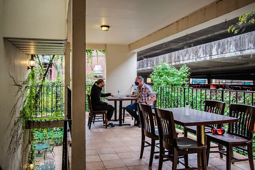 More Photos Of 123 E Doty St, Madison General Retail For Sale