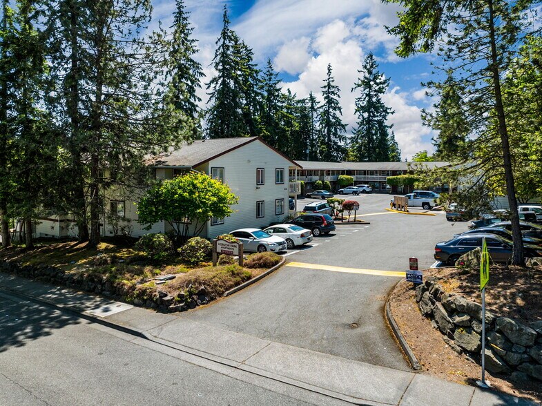 More Photos Of 7420-7428 208th St SW, Edmonds Apartments For Sale