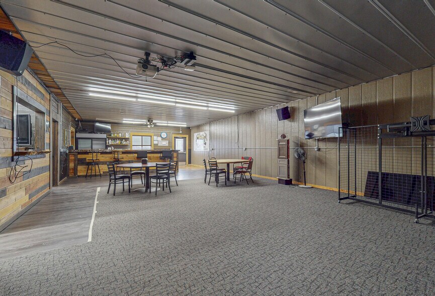 More Photos Of 165 Nebraska St, Sterling General Retail For Sale