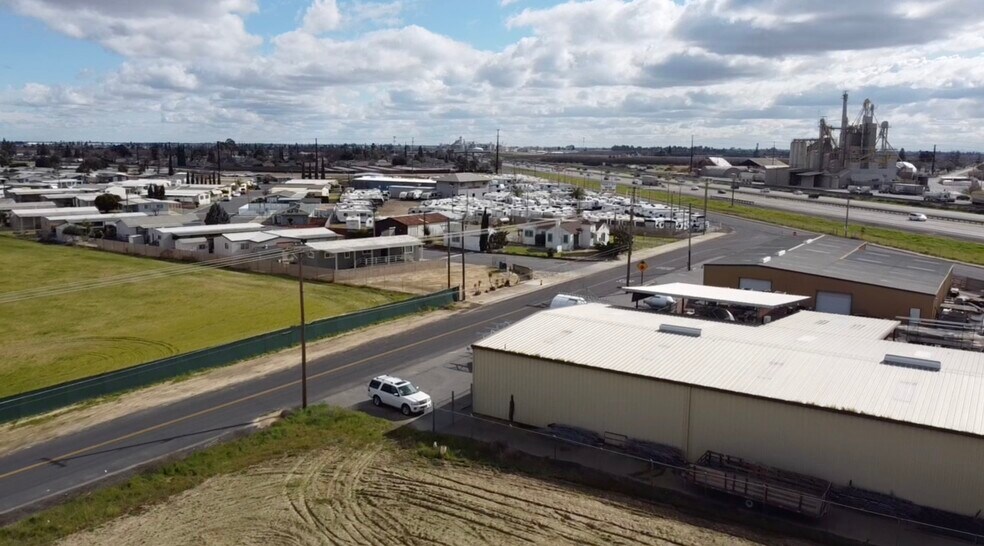 More Photos Of 4815 Esmar, Ceres Land For Lease