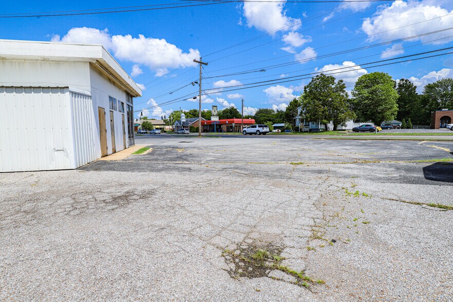 3401 Lone Oak Rd, Paducah, KY 42003 Office For Sale