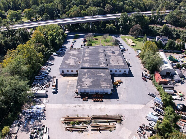 More Photos Of 5495 Levering Ave, Elkridge Truck Terminal For Lease